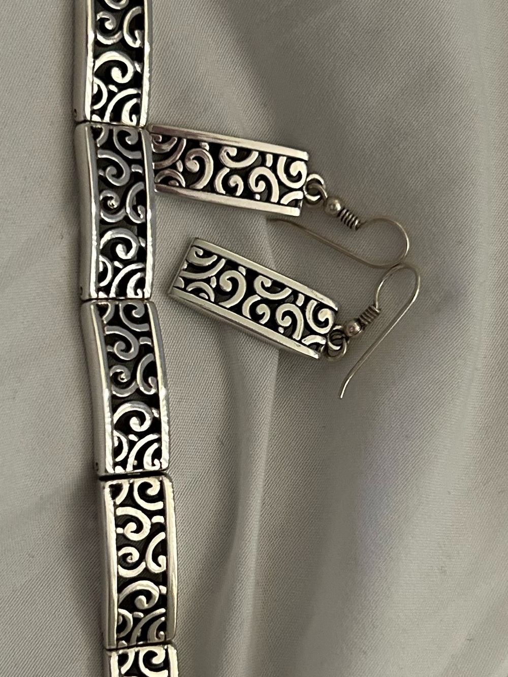Brighton Silver Filigree Link Bracelet with Matching Drop Earrings - Picture 4 of 5